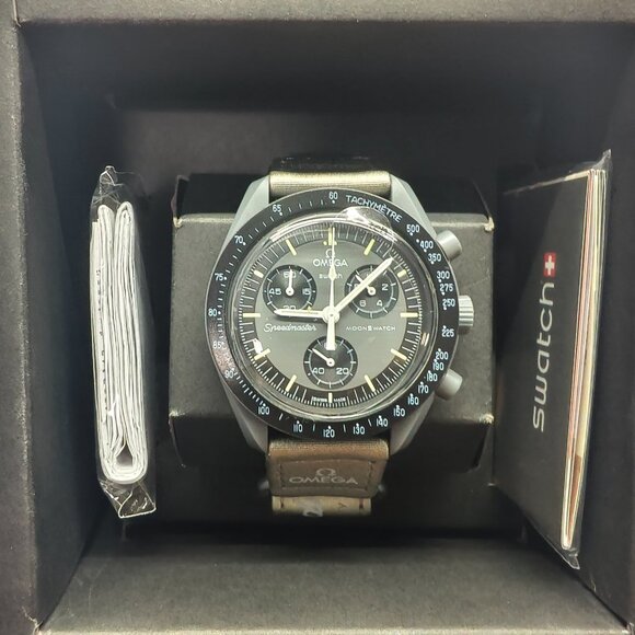 🌟POSH FRESH🌟 Omega X Swatch MoonSwatch Mission to Mercury Watch - Picture 4 of 5